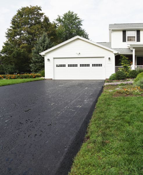 Blacktop Driveway Paving - Blacktop Driveway Paving Dickson, Tennessee