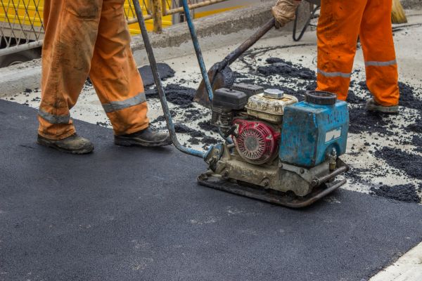 Asphalt Crack Sealing